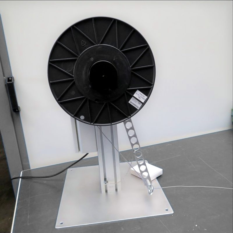 cable winder – Spool holder from the rear